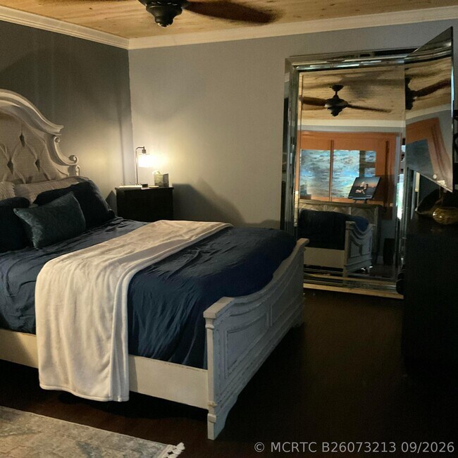 Foto del edificio - 11000 S Ocean Dr