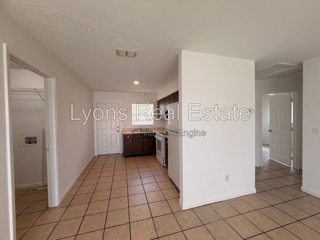 Foto del edificio - 711 Gordon Ave S