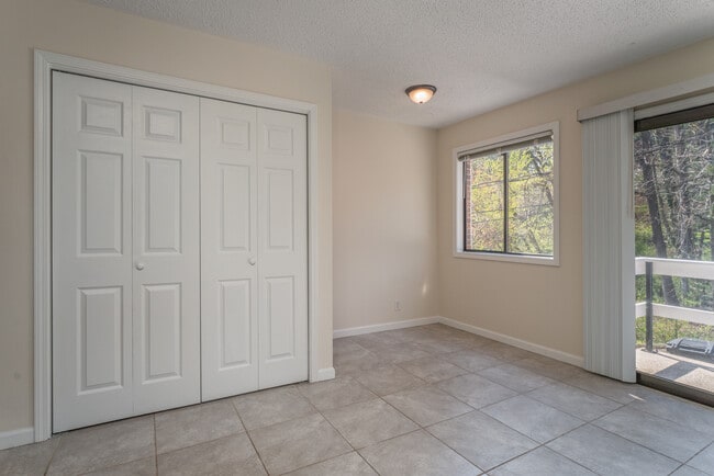 Photo - 76 Greenville Hwy Townhome