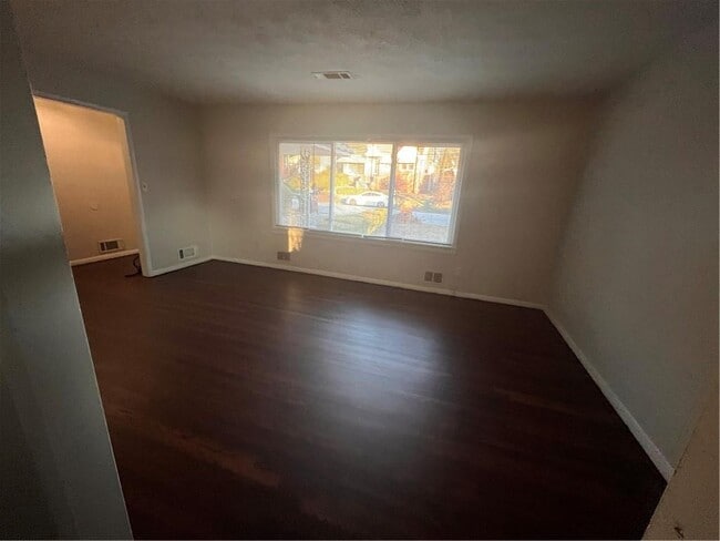 Foto del edificio - 80 Stafford St NW