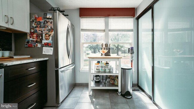 Foto del edificio - 9134 Everett Ct