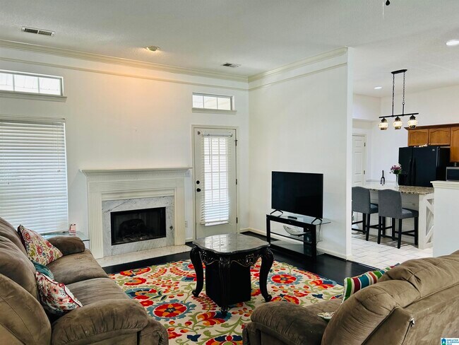 Foto del edificio - 151 Stratford Cir