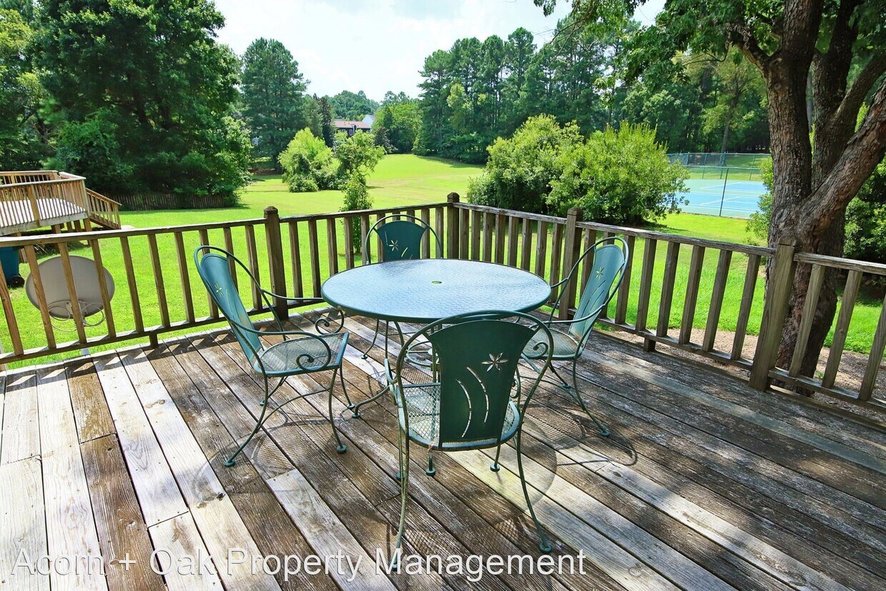 Primary Photo - 4 br, 2.5 bath House - 2054 Carriage Way