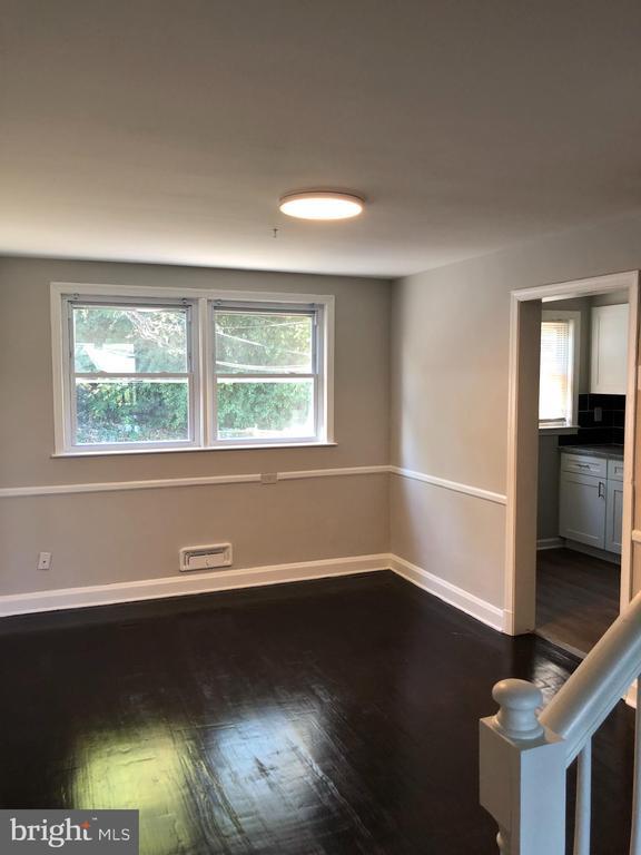 Building Photo - 1208 Newfield Rd