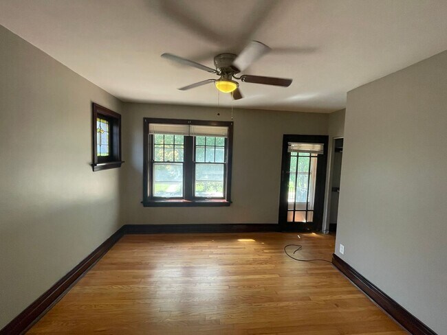 Building Photo - 4018 Hydraulic Ave