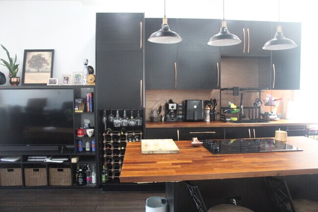 Foto del edificio - 1504 W Cumberland St