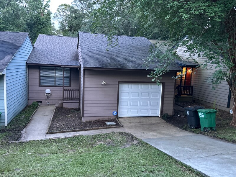 Foto principal - 5048 Easy St