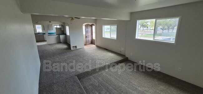 Foto del edificio - 112 W 200 N