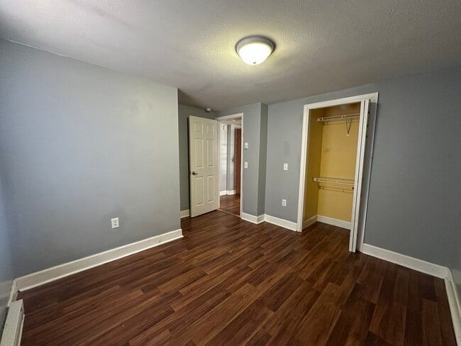 Foto del edificio - 1026 W Rose St