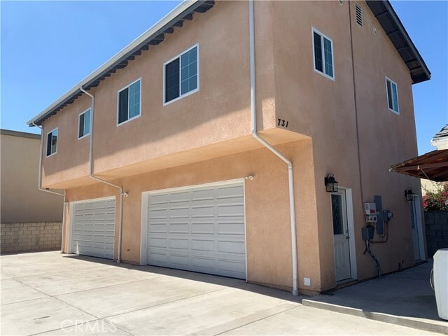 Building Photo - 729 N Soldano Ave