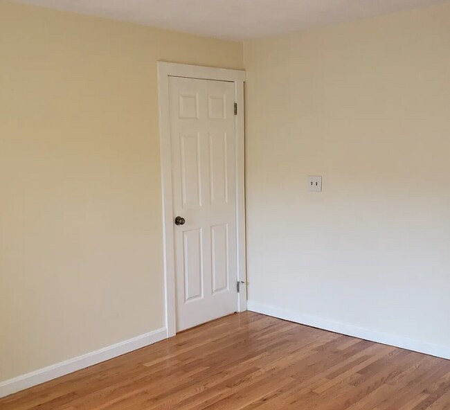 Foto del edificio - Kelton 4 bed