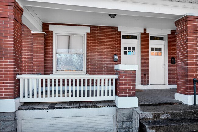 Building Photo - 1619 E Main St