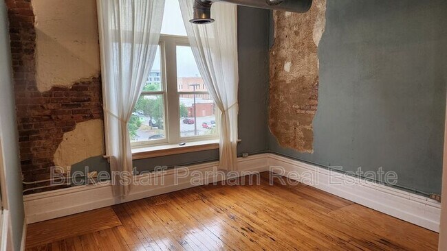 Foto del edificio - 1204 1st Ave