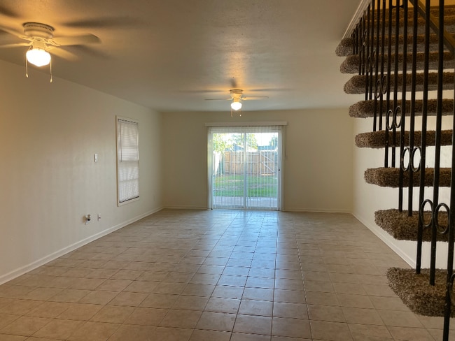 Building Photo - 1347 65th Dr