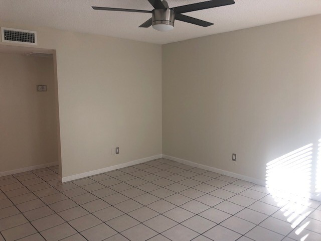 Photo - Great 3 bedroom 1.75 bath townhouse