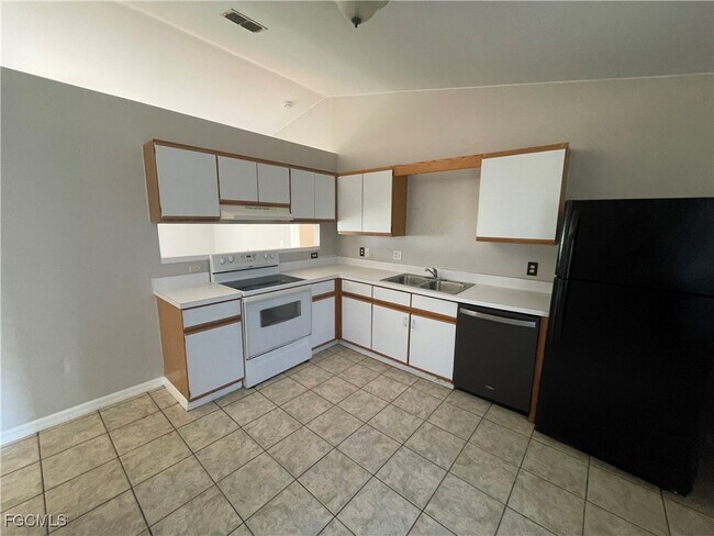 Foto del edificio - 1409 SW 11th Pl