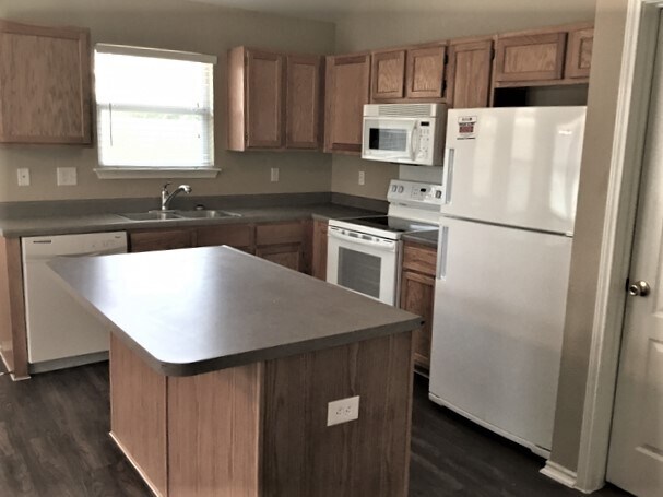 Building Photo - 7111 Caddo Lake Drive