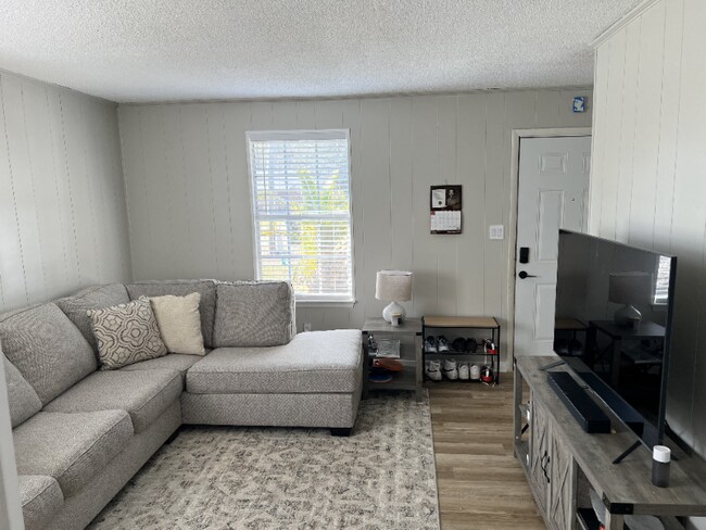 Foto del edificio - 830 Calhoun Ave