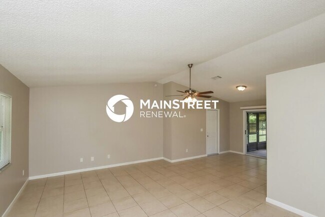 Building Photo - 3 Bedroom Pet-Friendly Home in PALM BAY, FL with Main Street Renewal