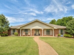Building Photo - 801 Rock Hollow Rd