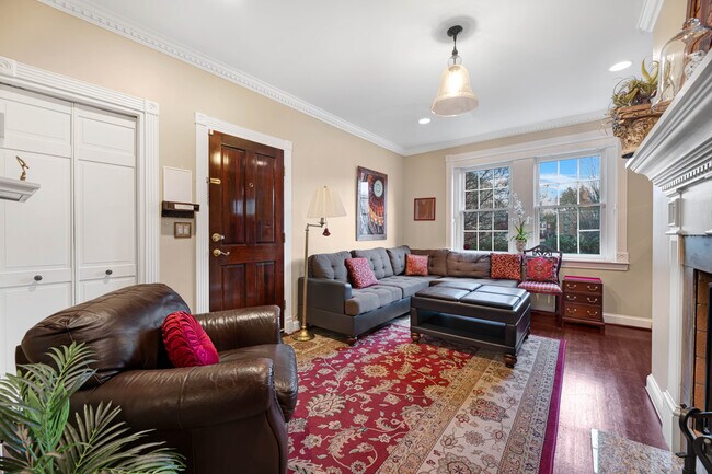 Foto del edificio - 721 12th St SE