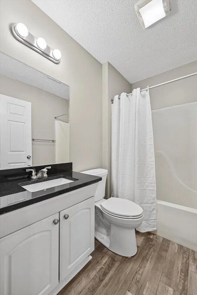 Foto del edificio - 1469 Hickory Grove Rd