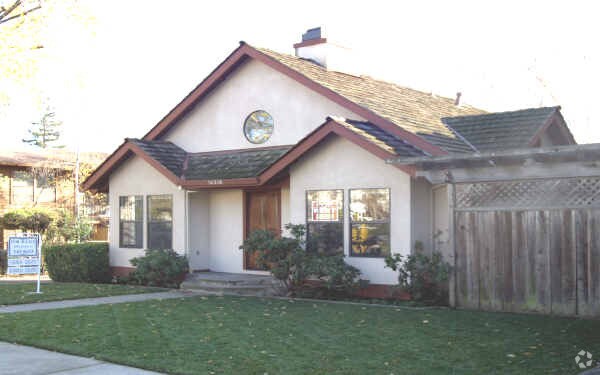 Building Photo - 3625 Bickerstaff Rd