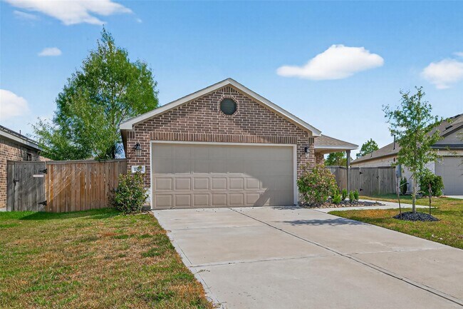 Foto del edificio - 15171 Willow Tree Ln