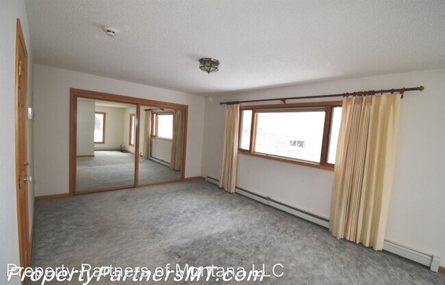 Building Photo - 4 br, 3 bath House - 4840 Fowler LN