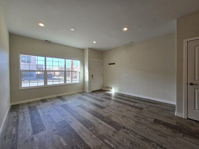 Foto del edificio - 4653 Camino Cuervo