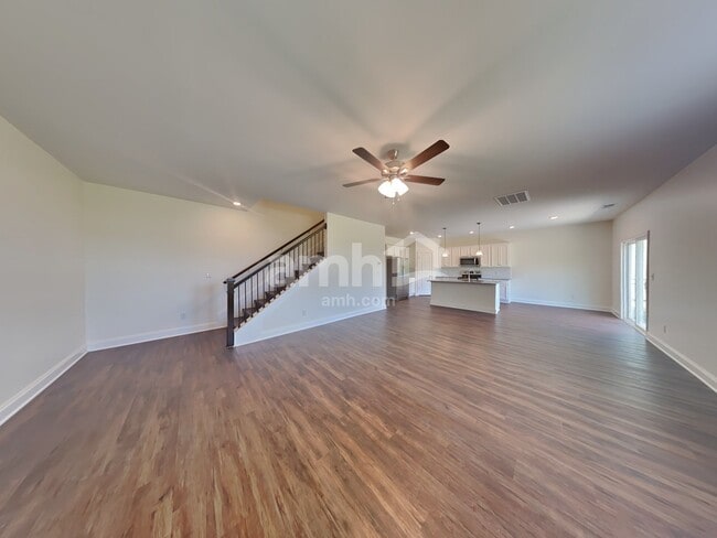 Foto del edificio - 902 Ronnie Rd