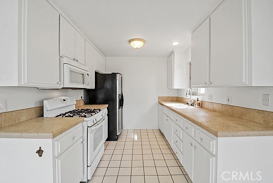 Building Photo - 105 Camino San Clemente