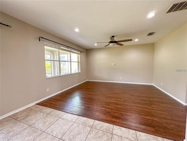 Foto del edificio - 8979 39th St Cir E