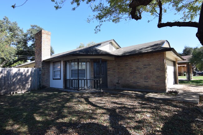 Foto del edificio - 2710 Bowie Trail