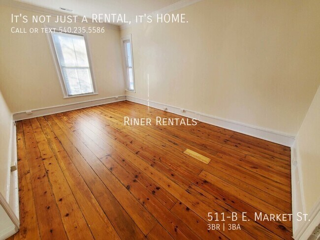 Foto del edificio - This upstairs rental you have to see to be...