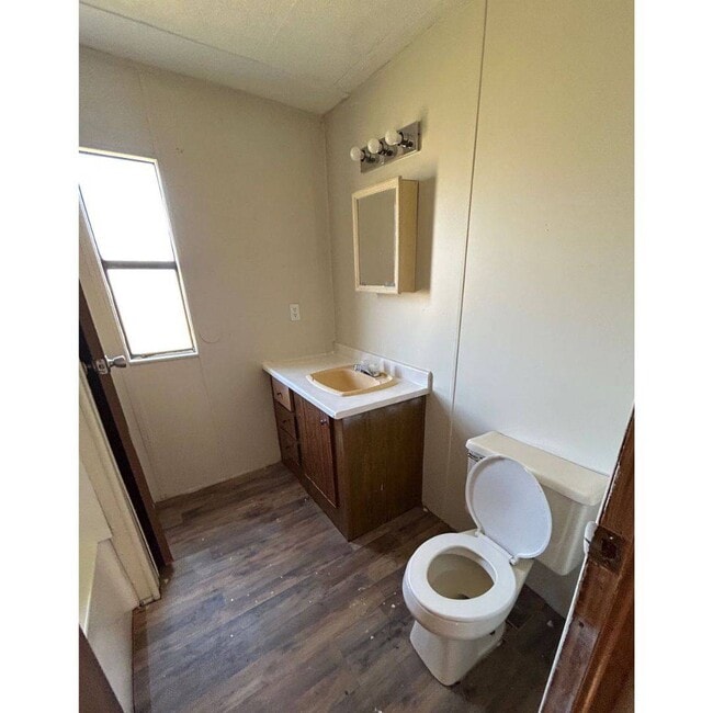 Building Photo - 315 Walker Ct