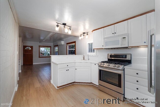 Building Photo - 2 br, 2 bath House - 3509 Landis Street, S...