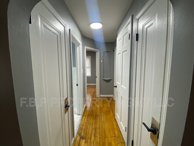 Foto del edificio - 18626 Prevost St