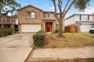 Building Photo - 4022 Cedar Elm Ln