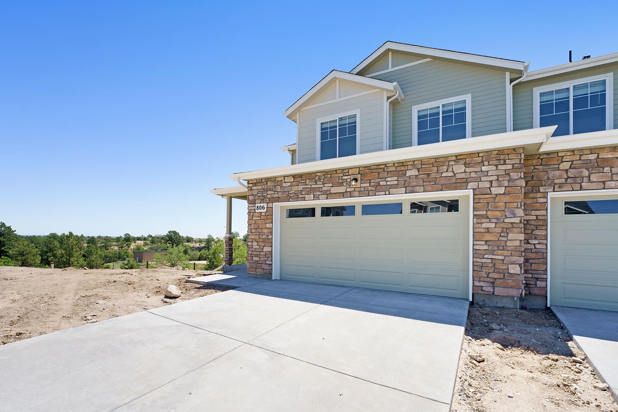 806 Pine Way, Castle Rock, CO 80104 Townhome Rentals in Castle