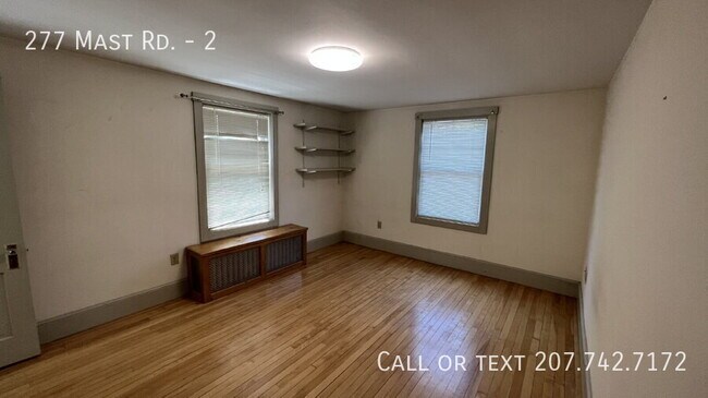 Foto del edificio - 277 Mast Rd
