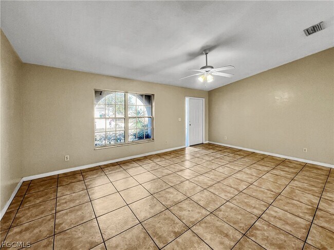 Foto del edificio - 208 SE 17th St