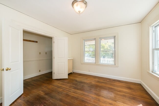 Building Photo - 50 Hobson St