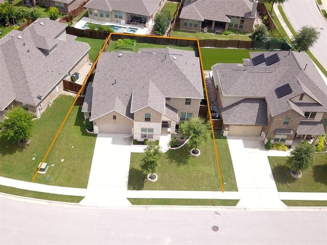 Building Photo - 3307 Columbus Way