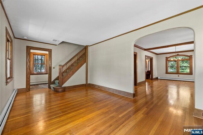 Foto del edificio - 34 Harding Rd
