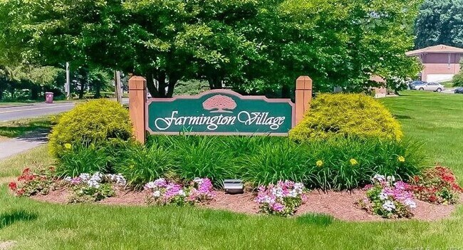 Foto del edificio - 1660 Farmington Ave