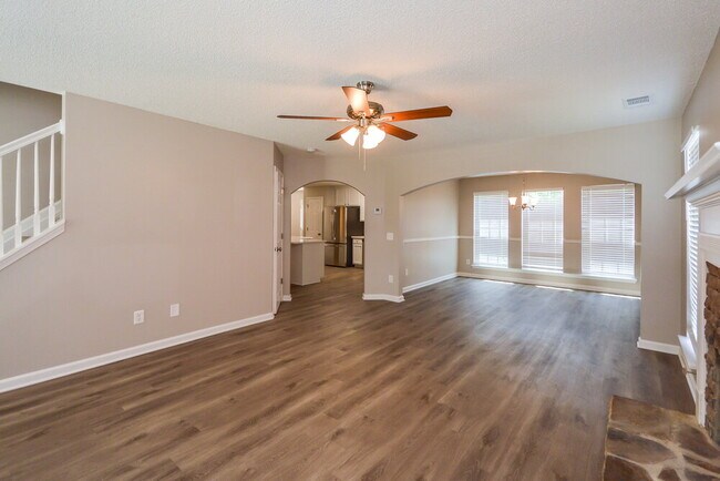 Foto del edificio - 260 Stone Ridge Way