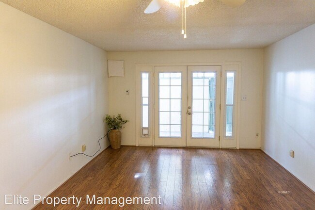 Foto del edificio - 3 br, 2 bath House - 1001 N Norma St
