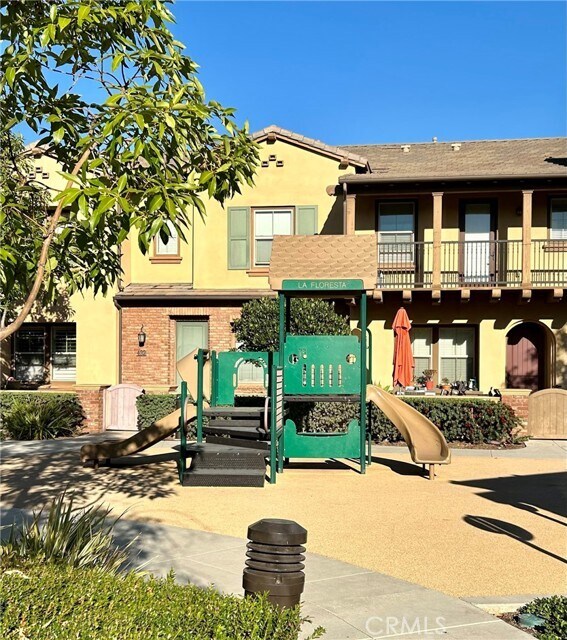 Building Photo - 3549 La Fiesta Dr