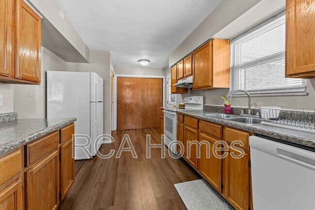 Foto del edificio - 3314 Vincz Dr